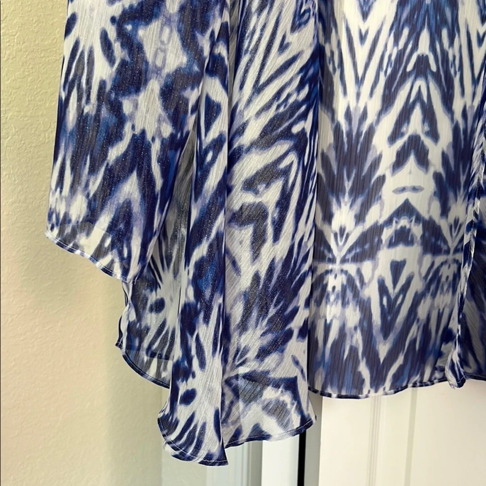 Chico’s Size I Blue and White Sheer Opened Blouse - Picture 5 of 8
